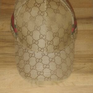 Gucci Tan Monogram Cap with Red and Green Stripe